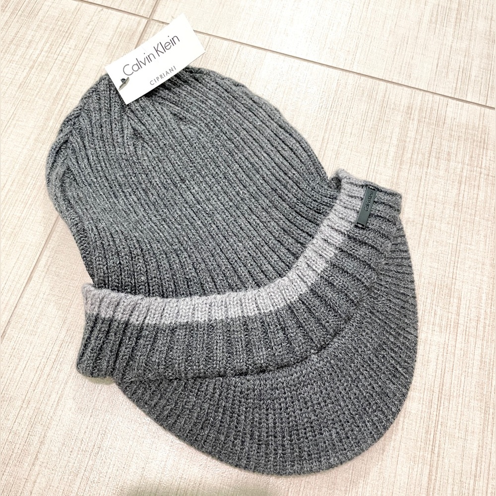 Calvin Klein Brim Ribbed knit winter hat